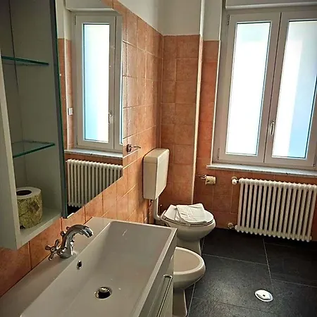 7 Lakes Szálloda 4*